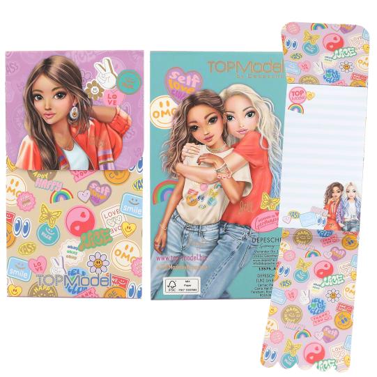 Top Model - Pad with Magnetic Closure
