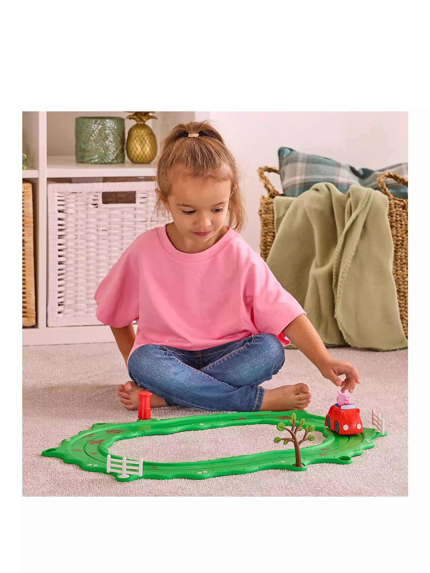 Peppa Pig - Whizz-Around Peppa Little Red Car Set
