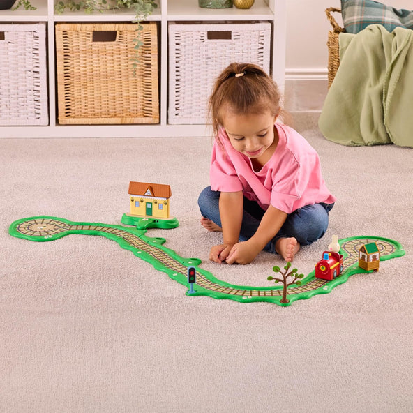 Peppa Pig- Whizz Around Clickety Clack Train Set