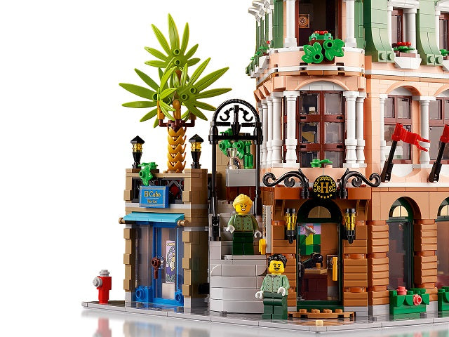LEGO Icons - Boutique Hotel (10297)