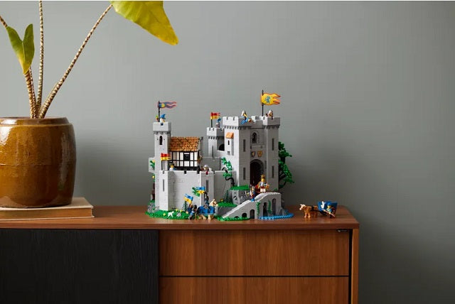LEGO Icons - Lion Knights' Castle (10305)