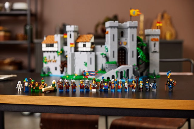 LEGO Icons - Lion Knights' Castle (10305)