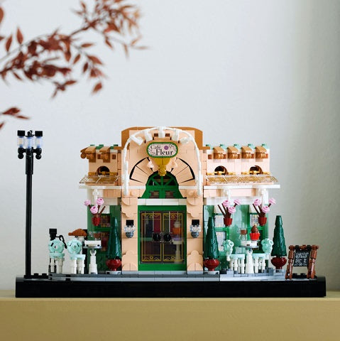 LEGO Icons - French Cafe (10362)