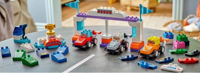 LEGO Duplo - F1 Team Race Cars & Drivers (10445)
