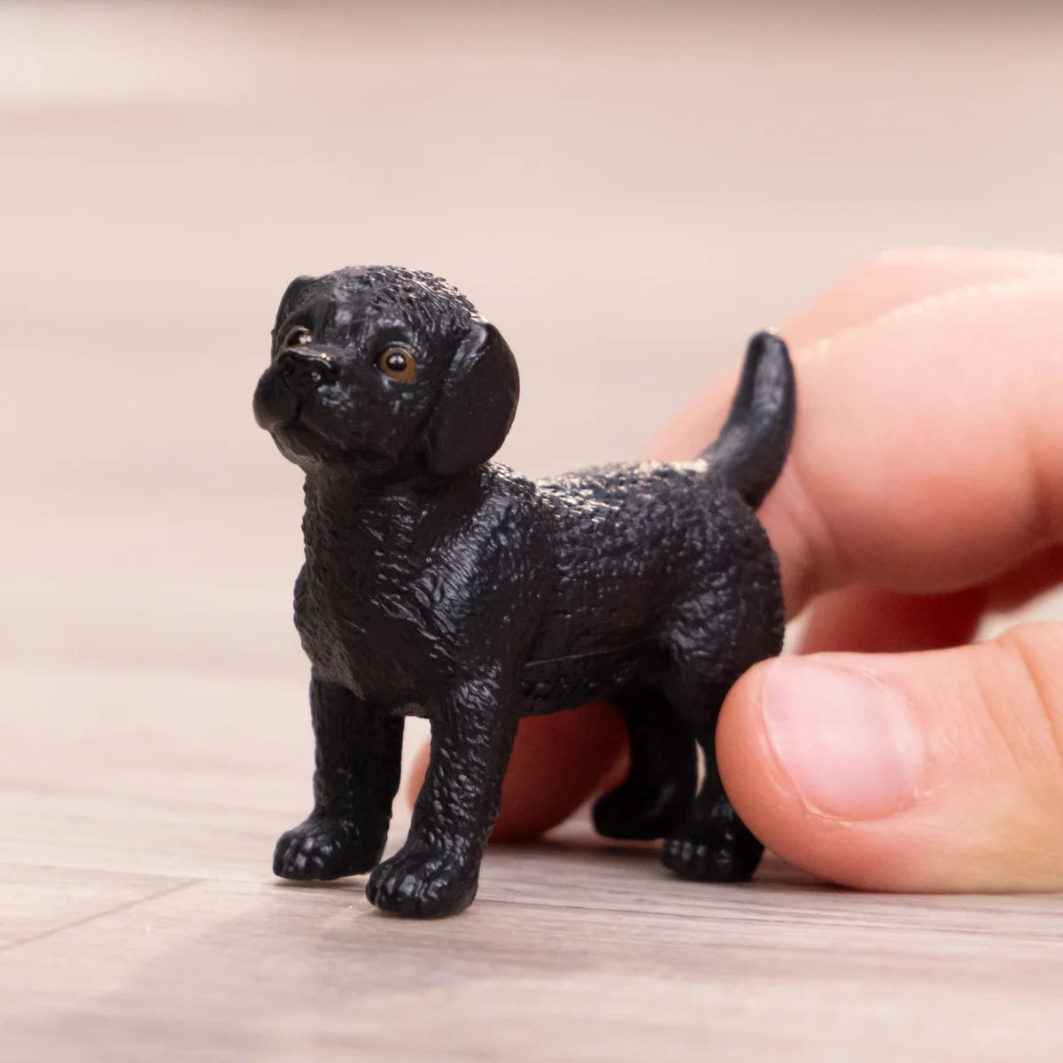 Schleich - Farm World - Black Labrador Retriever puppy (14922)