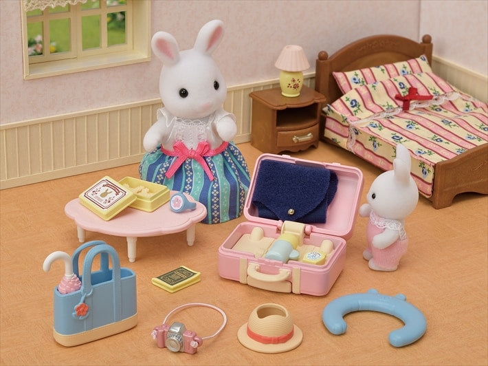 Slyvanian Families - Weekend Travel Set - Snow Rabbit Mother