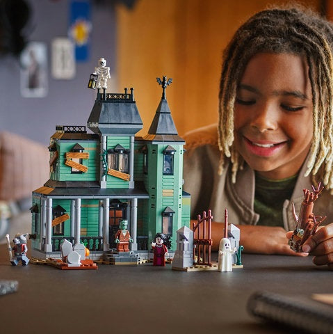 LEGO Creator - Haunted Mansion (31167)