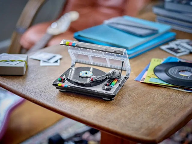 LEGO - Retro Record Player (40699)