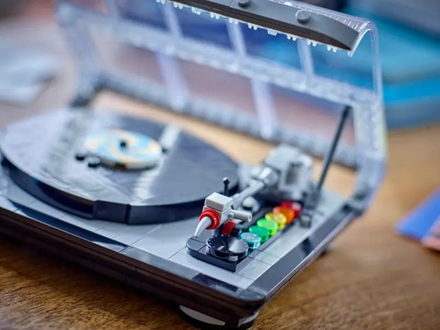 LEGO - Retro Record Player (40699)