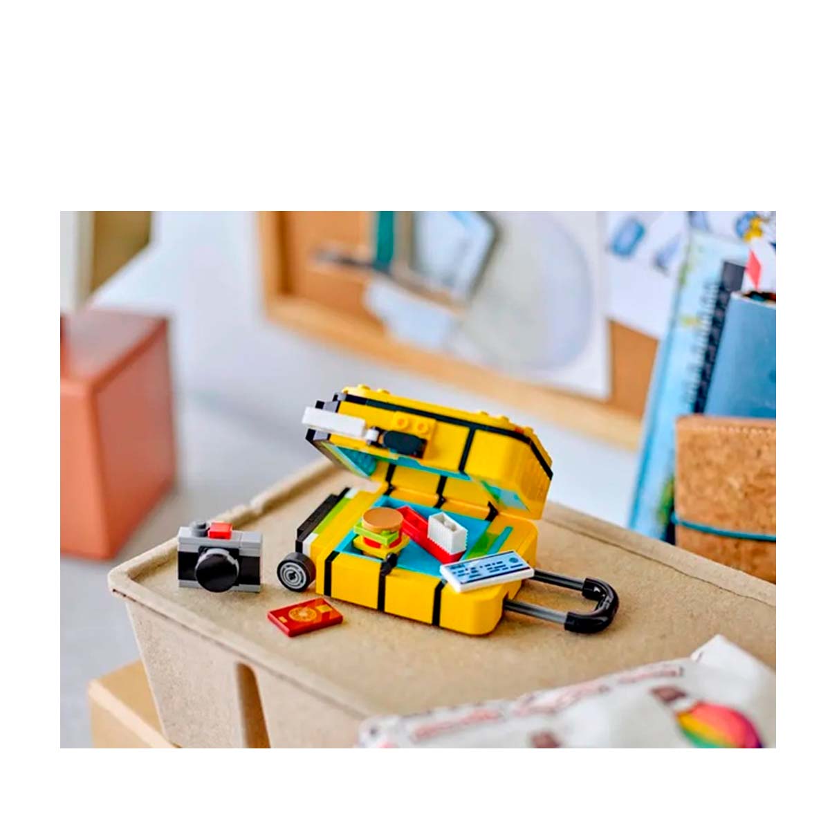 LEGO - Yellow Travel Suitcase (40817)