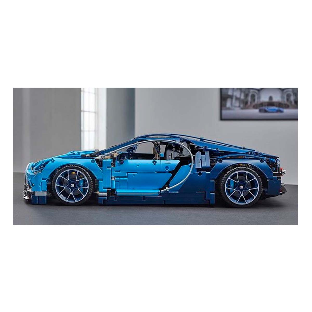 LEGO Technic - Bugatti Chiron (42083)
