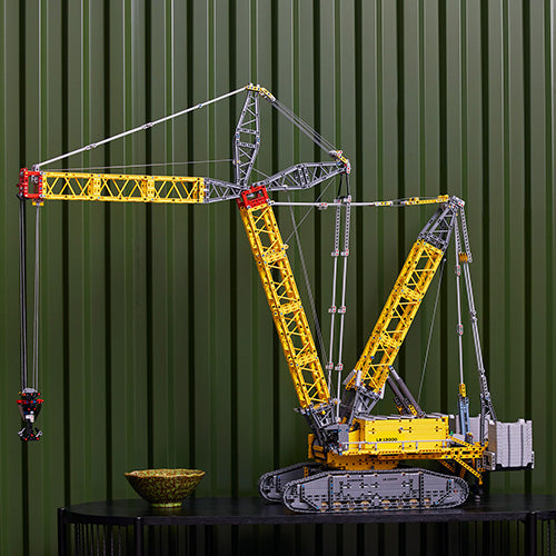 LEGO Technic - Liebherr Crawler Crane LR 13000 (42146)