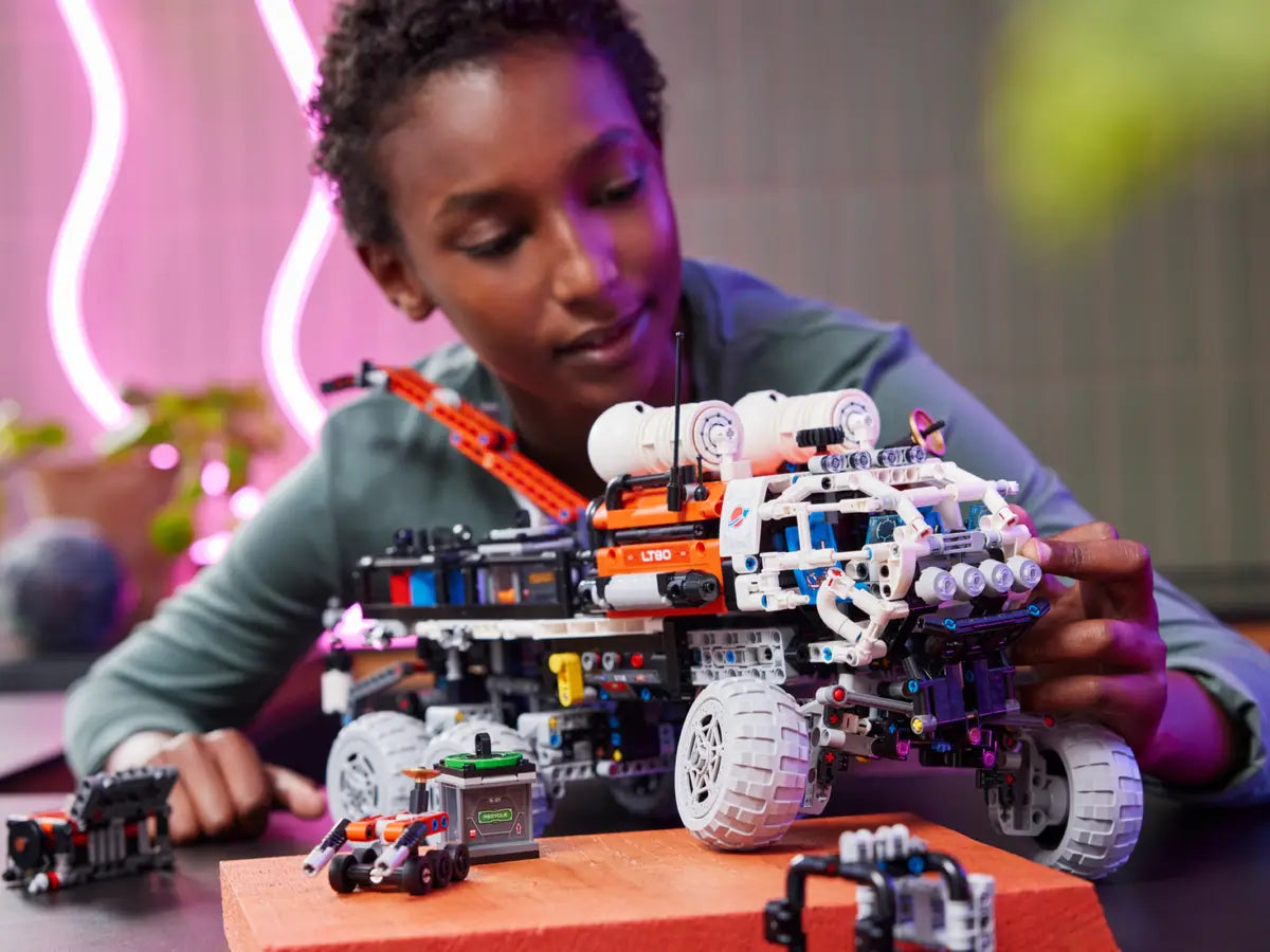 LEGO Technic - Mars Crew Exploration (42180)