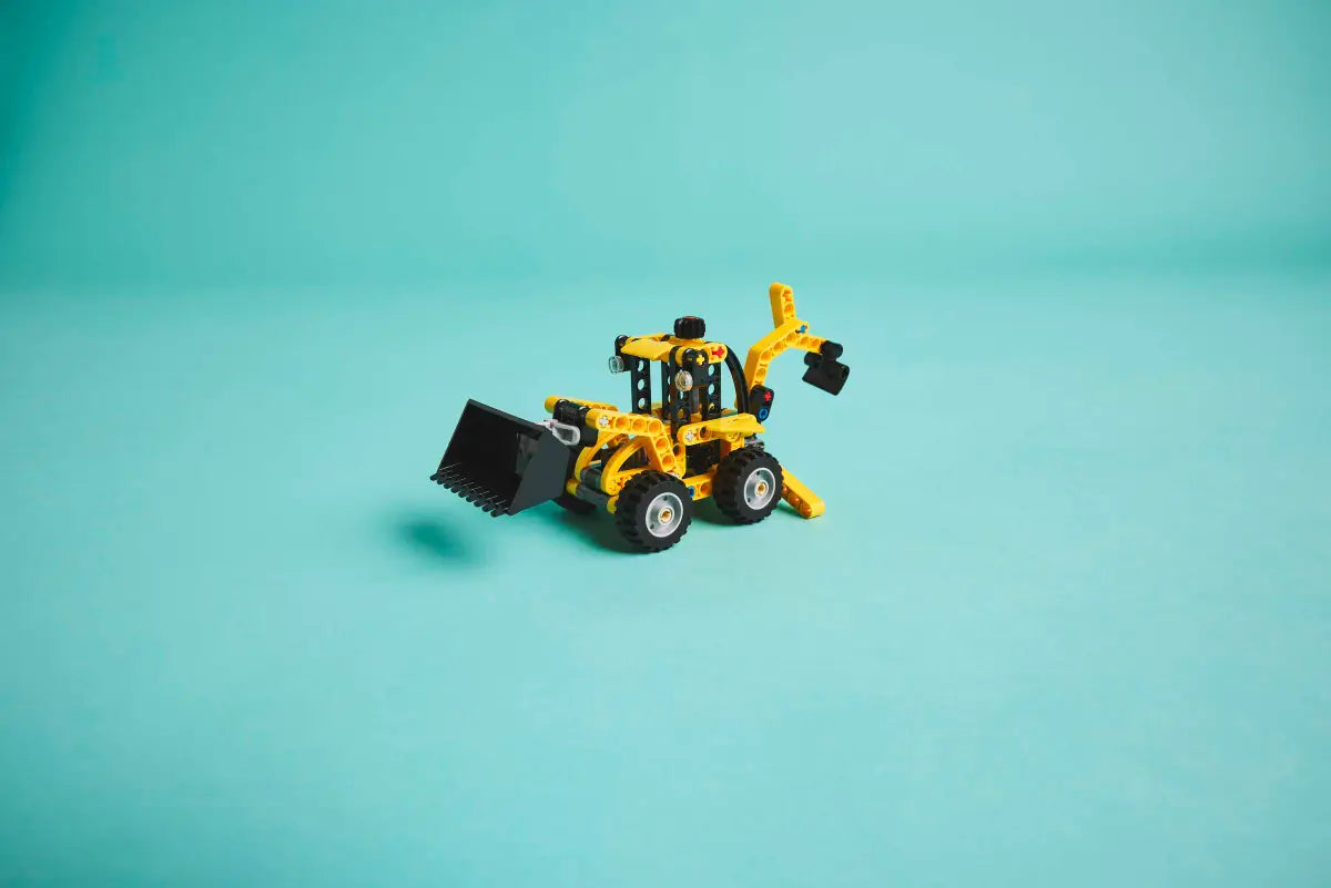 LEGO Technic - Backhoe Loader (42197)