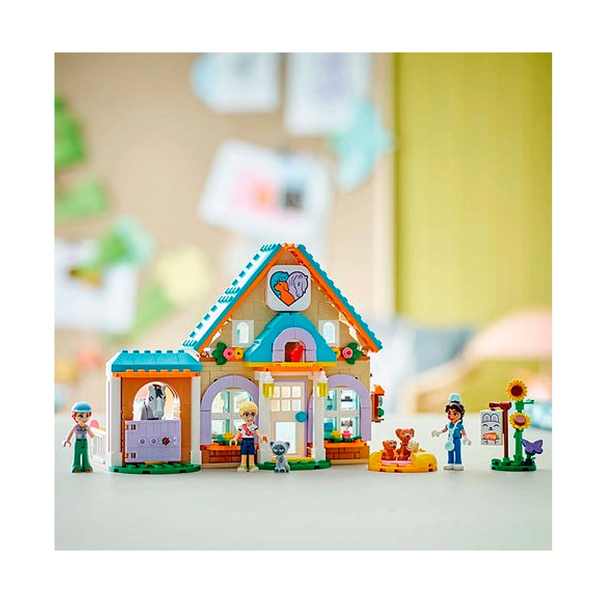 LEGO Friends - Horse and Pet Vet Clinic (42651)