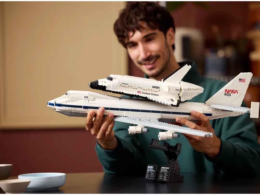 LEGO Icons - Shuttle Carrier Aircraft (10360)