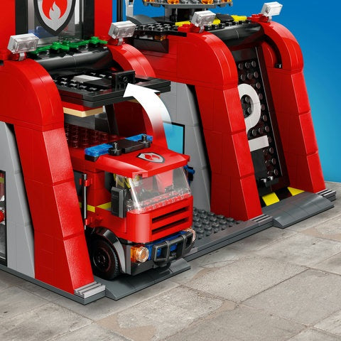 LEGO City - Fire Station with Fire Truck (60414)