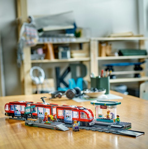 LEGO City - Downtown Streetcar and Station (60423)