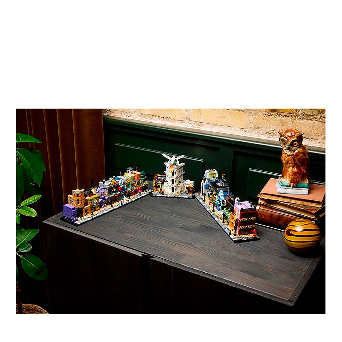 LEGO Harry Potter - Diagon Alley Wizarding Shops (76444)