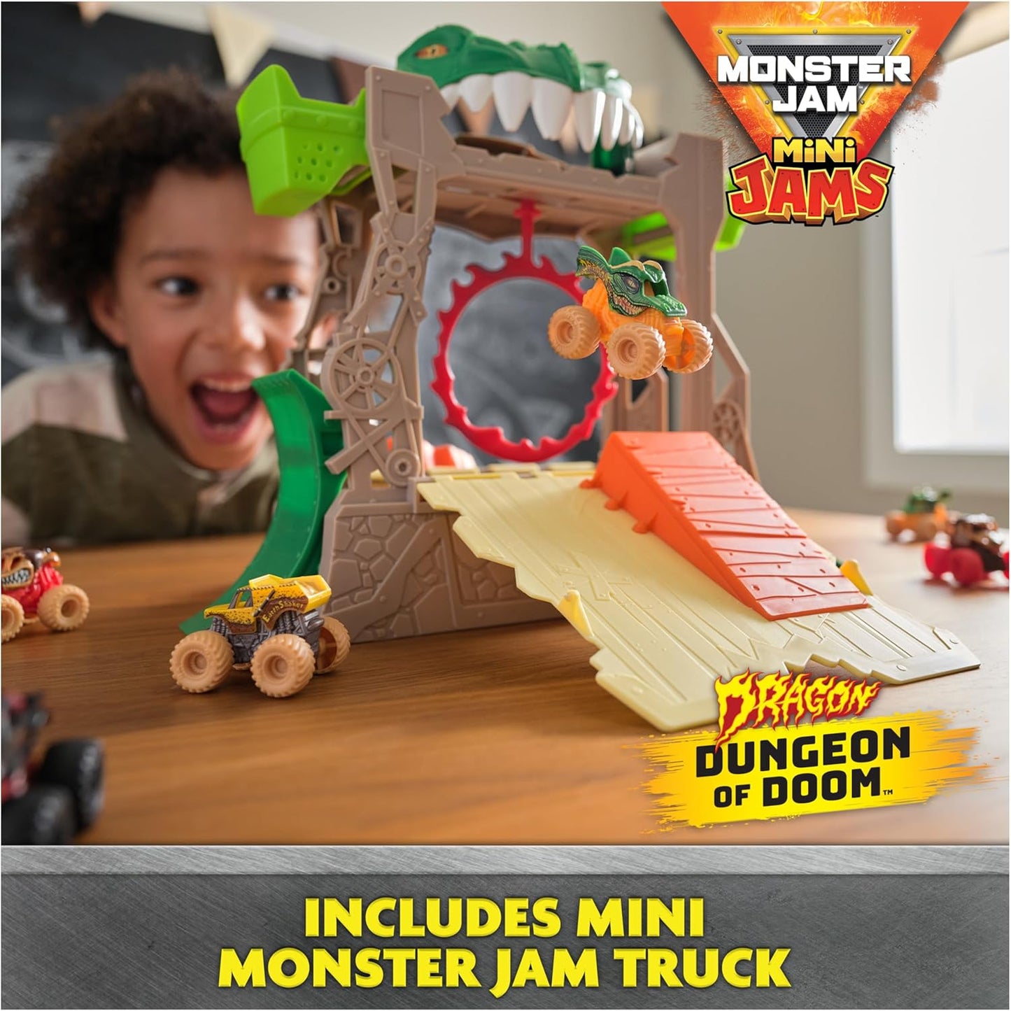 Monster Jam - Dragon Dungeon of Doom Playset