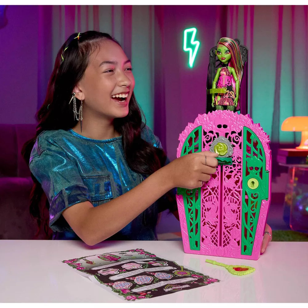 Monster High - Skulltimate Secrets - Garden Mysteries - Venus McFlytrap Doll