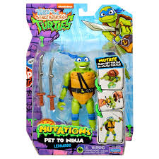 Teenage Mutant Ninja Turtles - Leonardo Pet to Ninja Action Figure