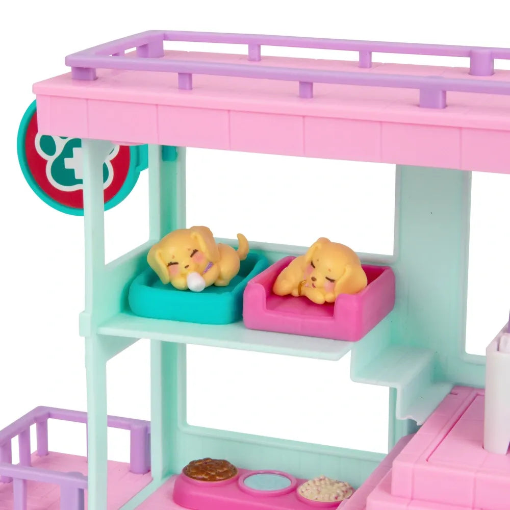 Little Live Pets - Mama Surprise Families Baby Clinic Playset