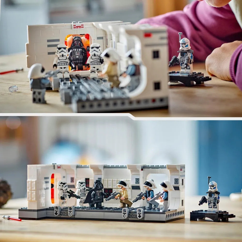 LEGO Star Wars - Boarding the Tantive IV (75387)