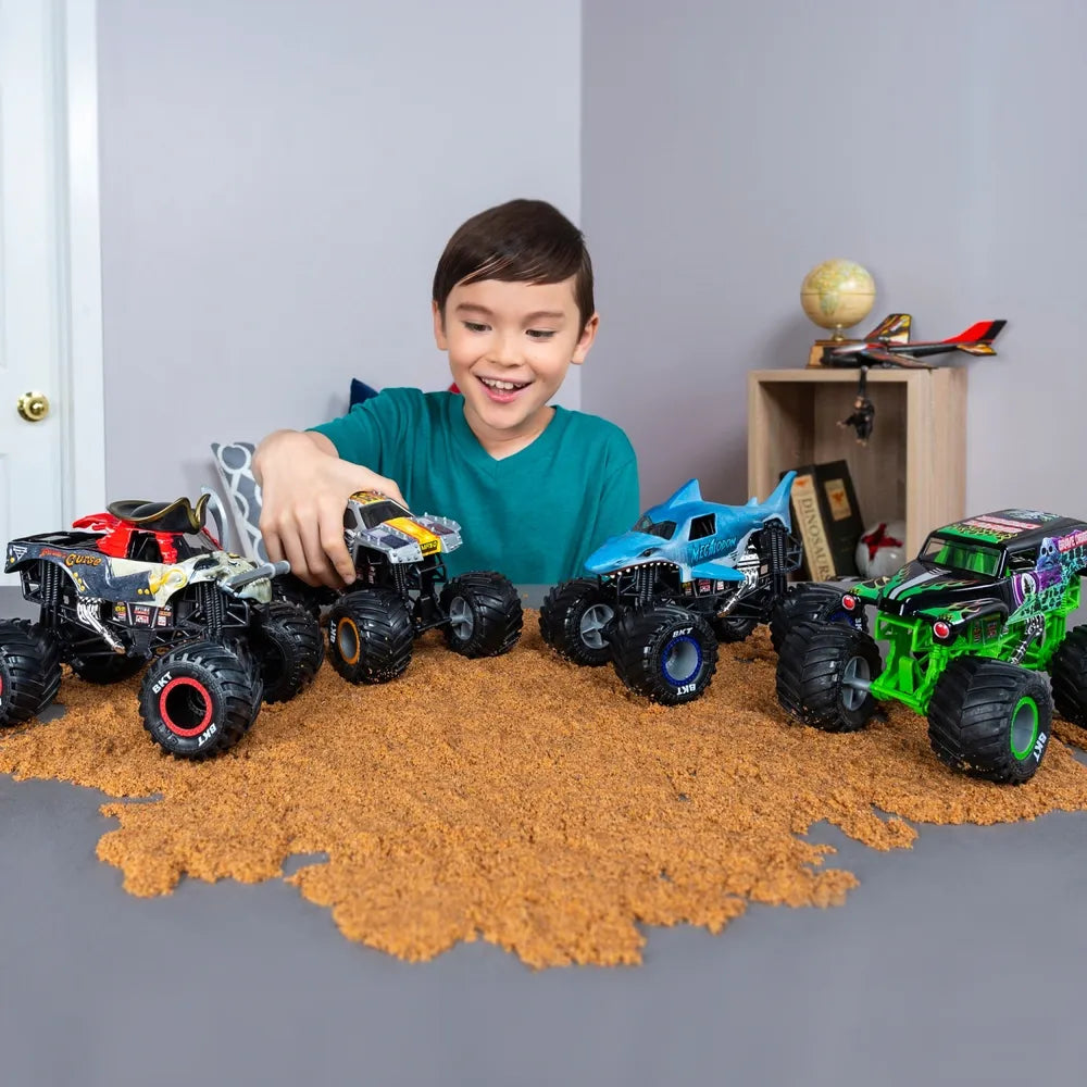 Monster Jam - 1:24 Scale Diecast Monster Truck - Megalodon