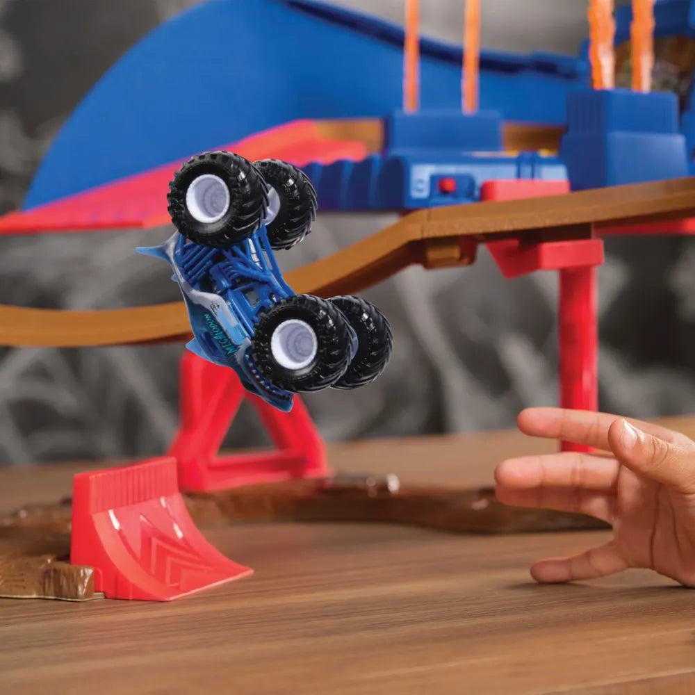 Monster Jam - World Finals - Supercharge Speedway Playset