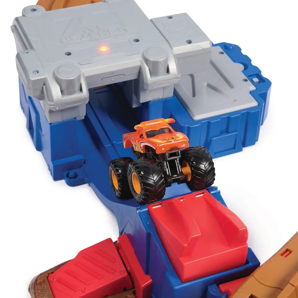 Monster Jam - World Finals - Supercharge Speedway Playset