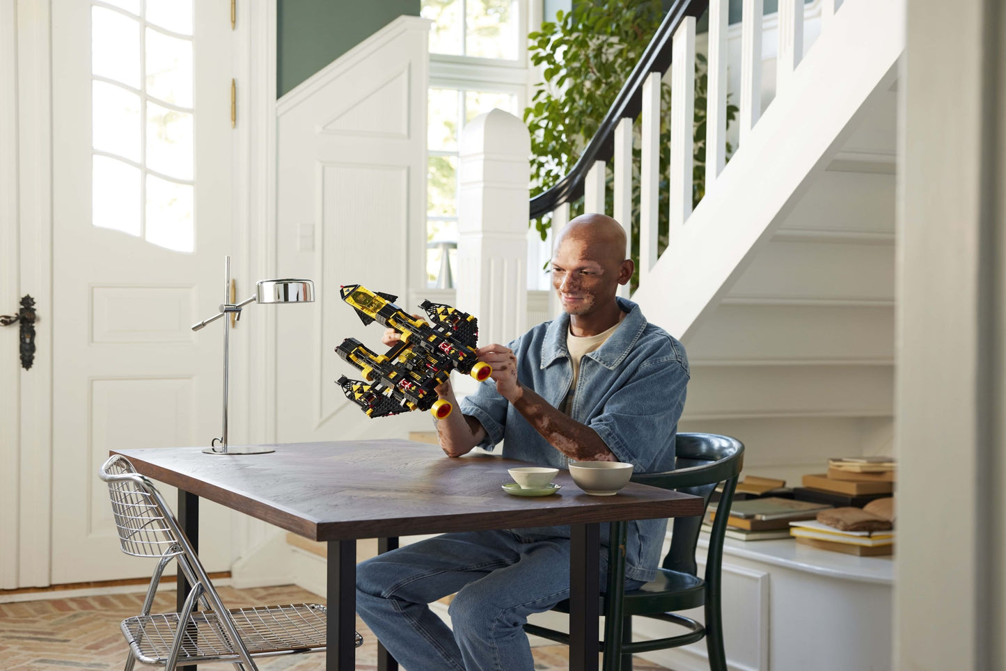 LEGO Icons - Blacktron Renegade (10355)