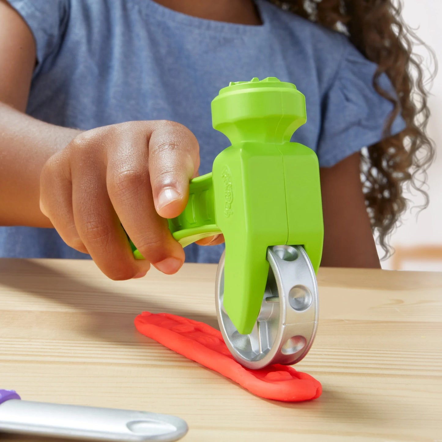 Play-Doh - Stamp and Saw Tool Bench