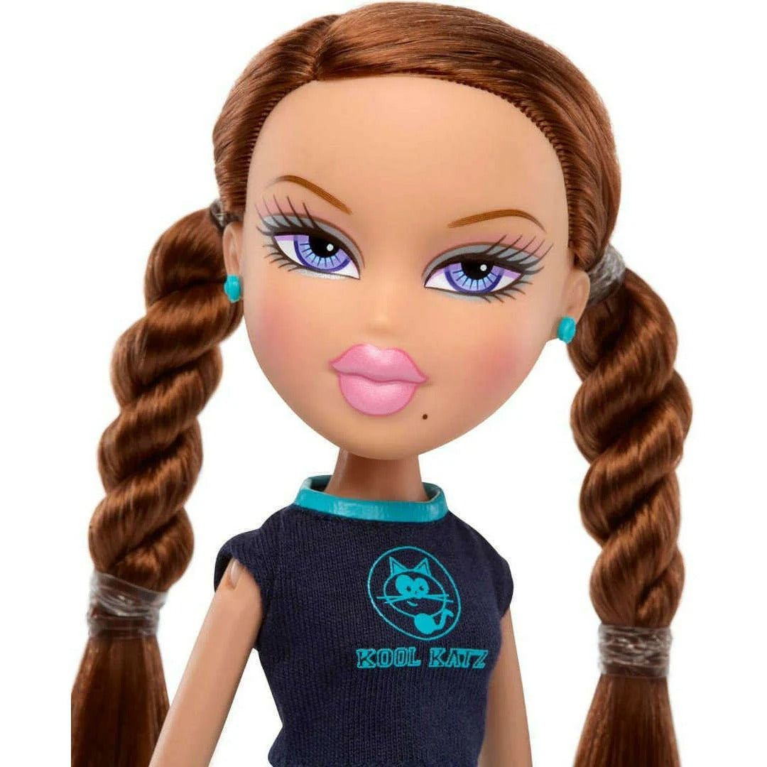 Bratz - Play Sportz - Roxxi Slammin' Football Doll
