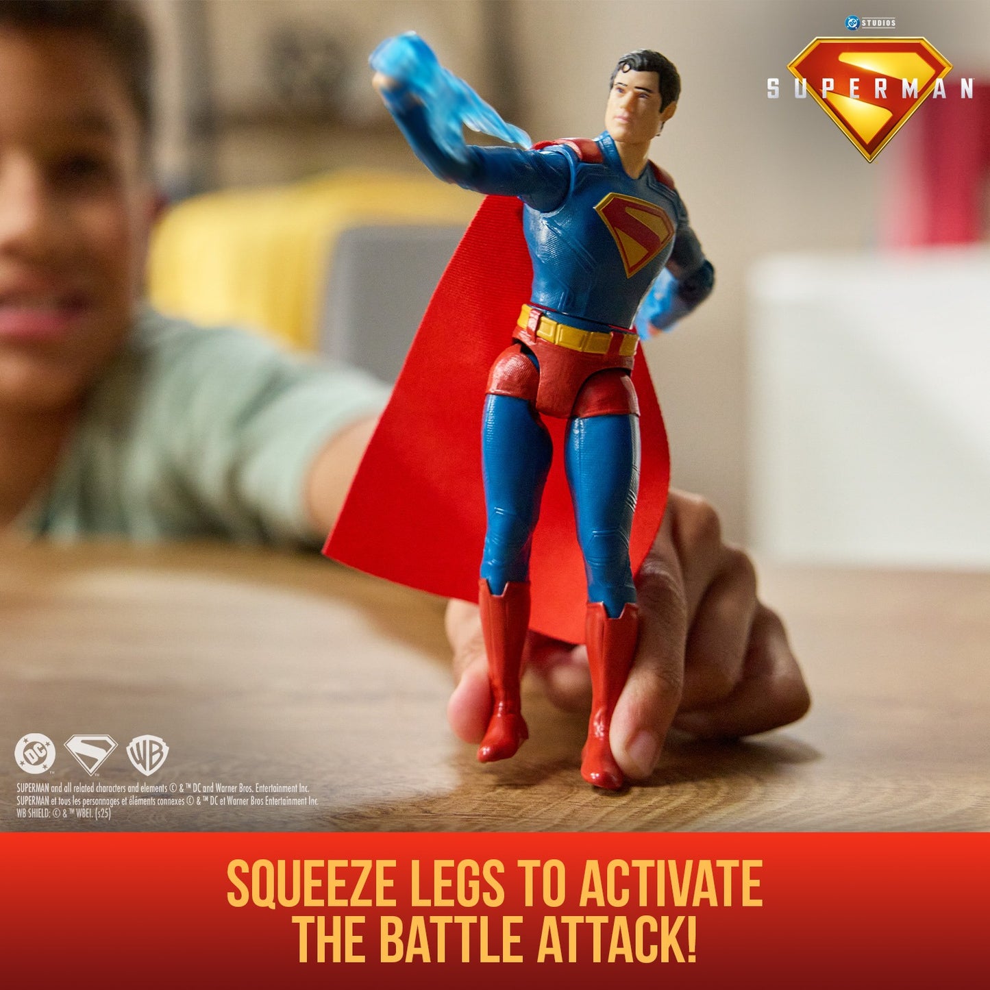 Superman - 6" Figurine - Epic Strike - Superman