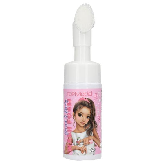 Top Model - Hand and Body