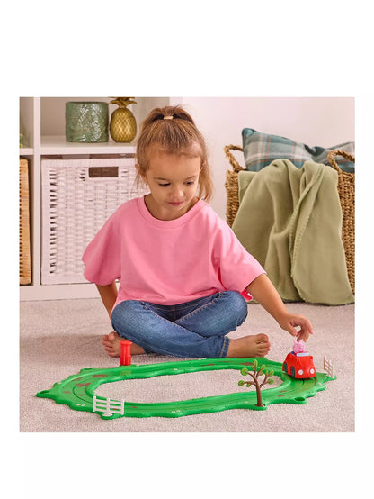 Peppa Pig - Whizz-Around Peppa Little Red Car Set