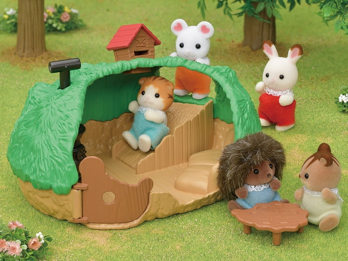 Slyvanian Families - Baby Hedgehog Hideout