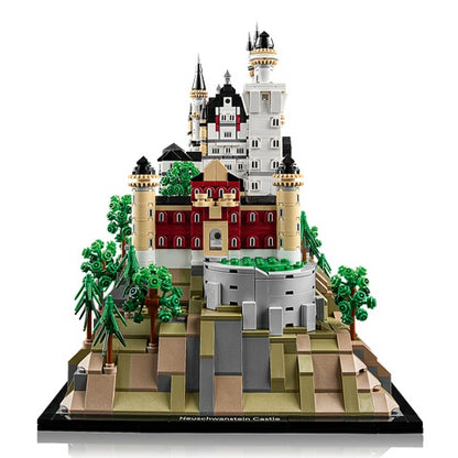 LEGO Architecture - Neuschwanstein Castle (21063)