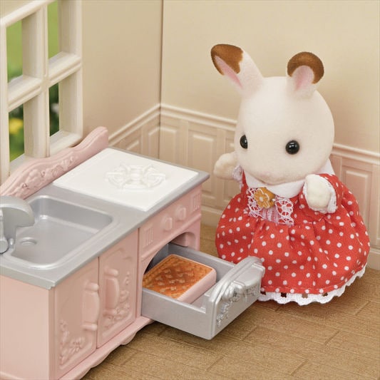 Slyvanian Families - Red Roof Cosy Cottage Starter Home
