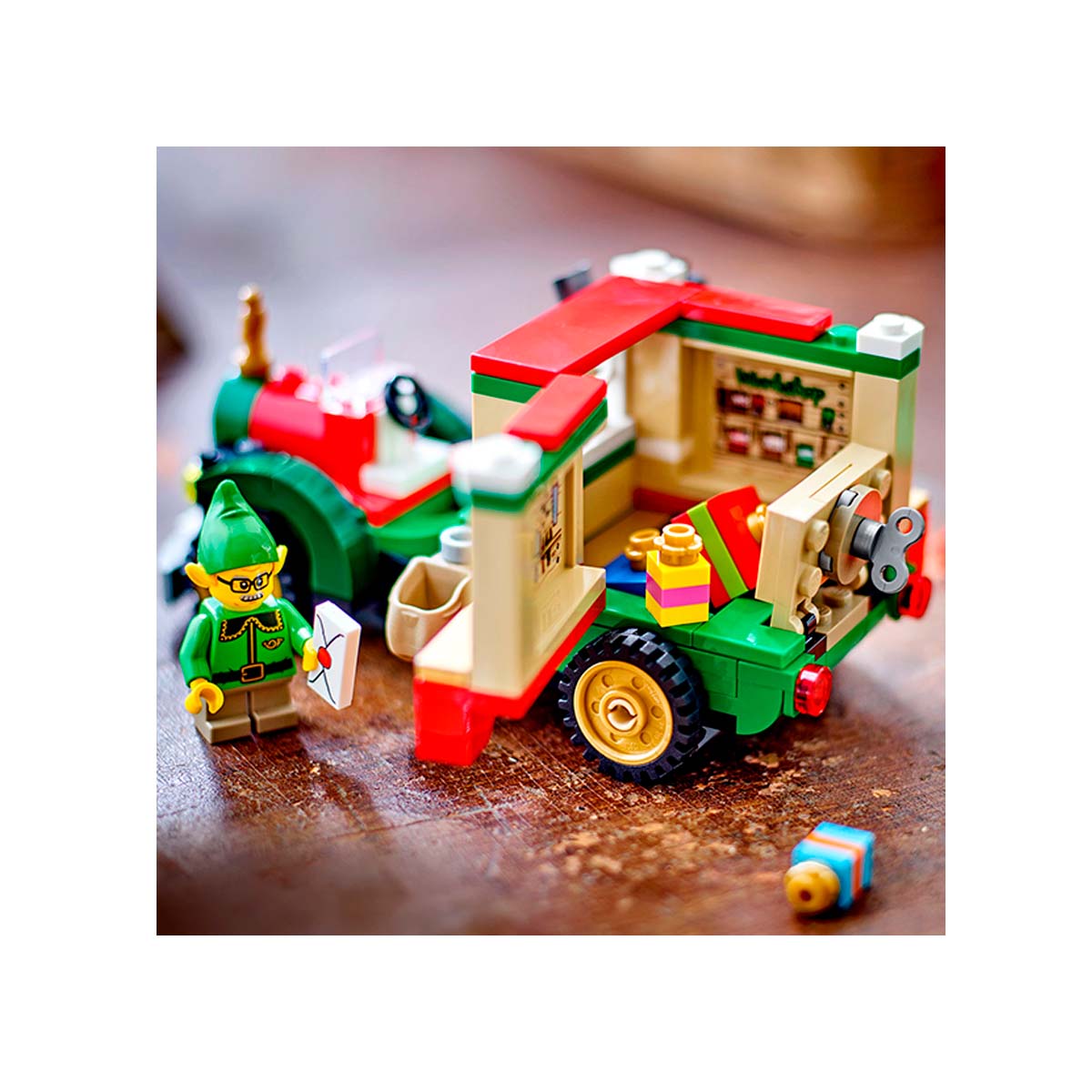 LEGO - Santa's Delivery Truck (40746)