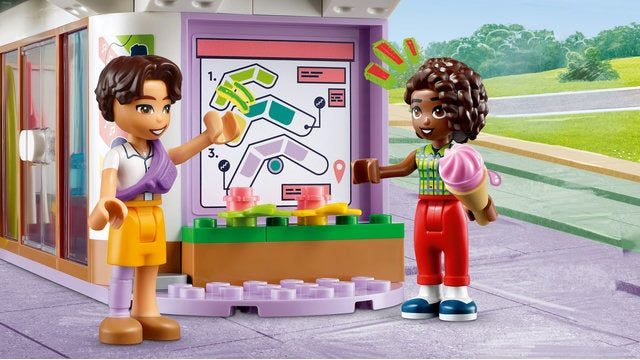 LEGO Friends - Heartlake City Shopping Mall (42604)
