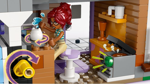 LEGO City - Apartments and Stores (42670)