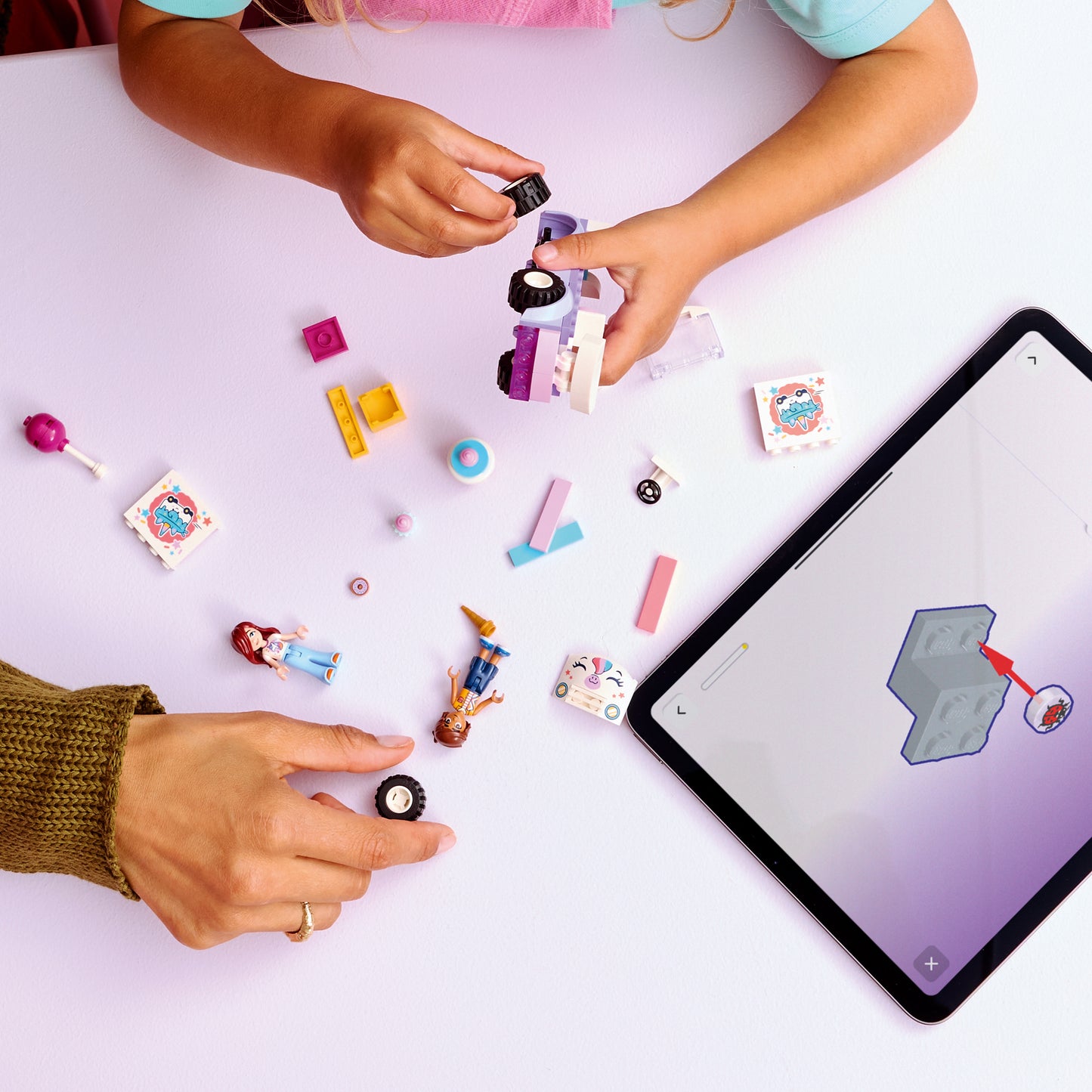 LEGO Friends - Unicorn Cake Delivery Car (42675)