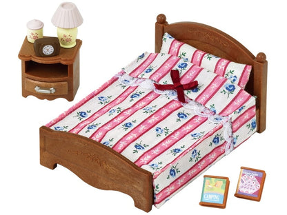 Slyvanian Families - Semi-Double Bed
