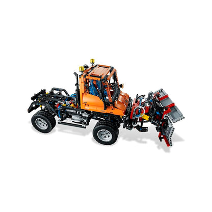 LEGO Technic - Unimog U400 (8110)