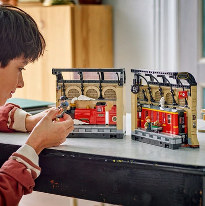 LEGO Harry Potter - Book Nook: Hogwarts Express (76450)