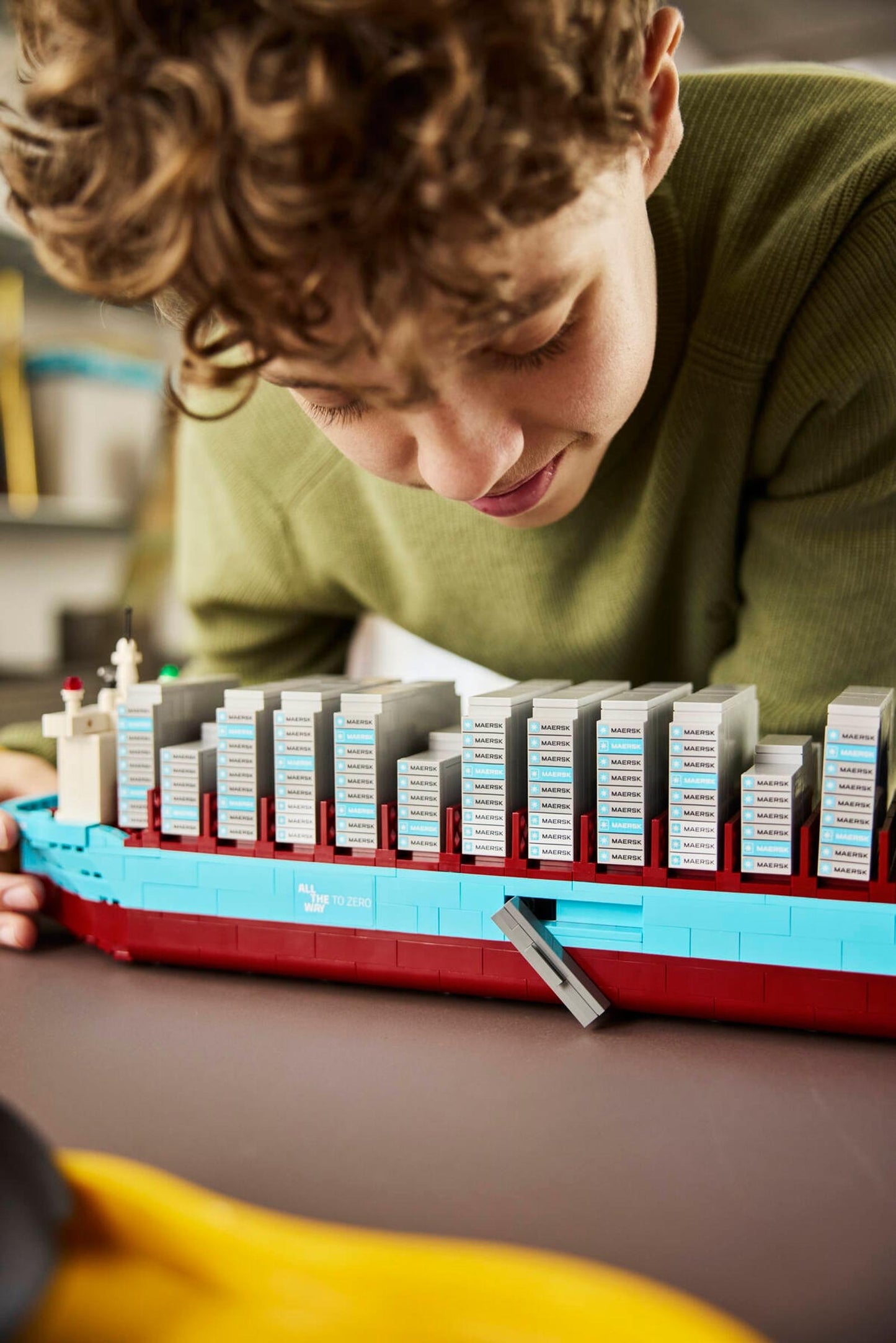 LEGO - Maersk Dual-Fuel Container Vessel (40955)