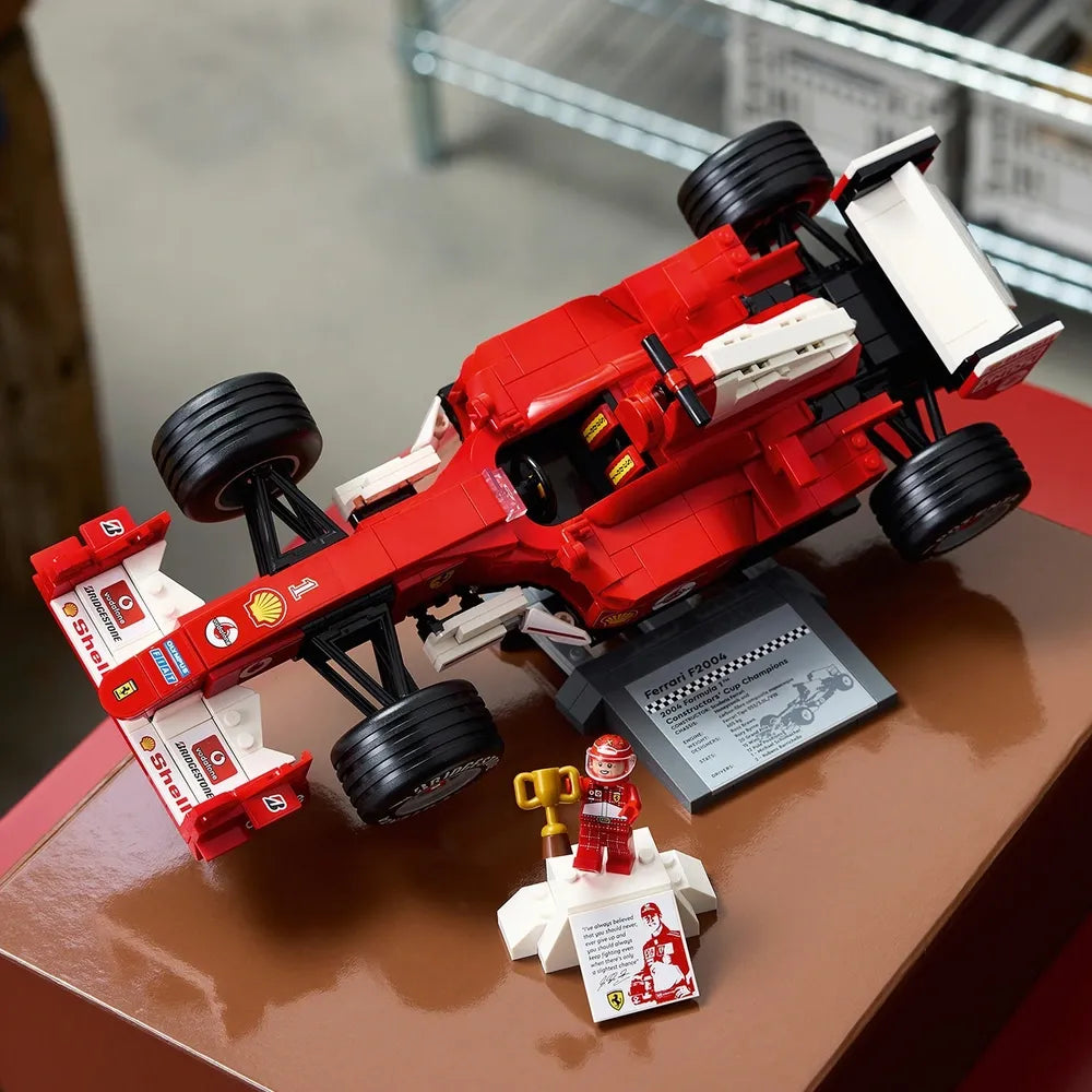 LEGO Icons - F1 Ferrari F2004 & Michael Schumacher (11375)