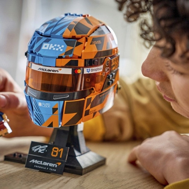 LEGO Editions - McLaren Mastercard F1 Team Oscar Piastri Helmet (43017)